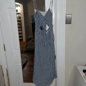 Oliviacious gingham front tie dress